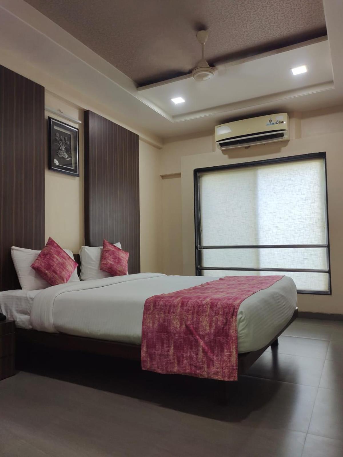 Hotel Yash Executive Aurangabad  Eksteriør bilde